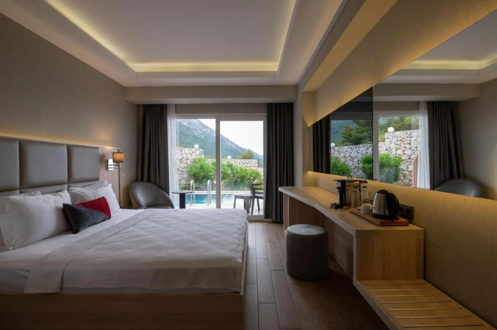 מלון Ramada By Wyndham Fethiye Oludeniz (Adults Only)